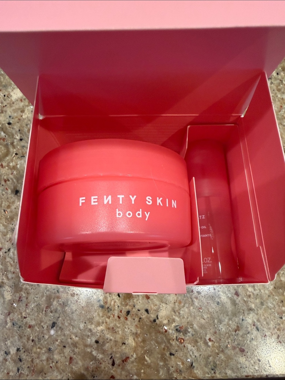 NEW Fenty GUAVA GOODIEZ HYDRATING LIP + BODY DUO - Picture 7 of 7